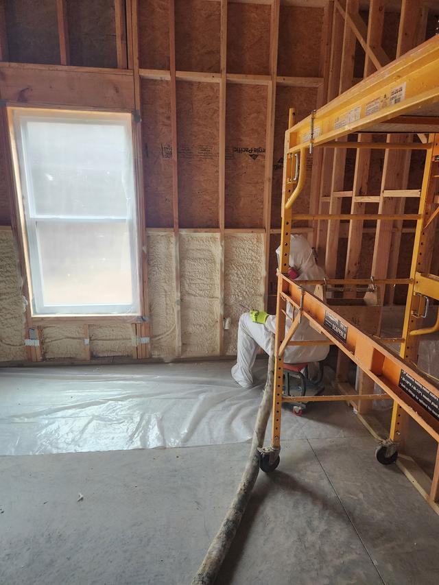 Crawl Space Encapsulation in Knoxville TN: Stop Moisture Before It Destroys Your Home